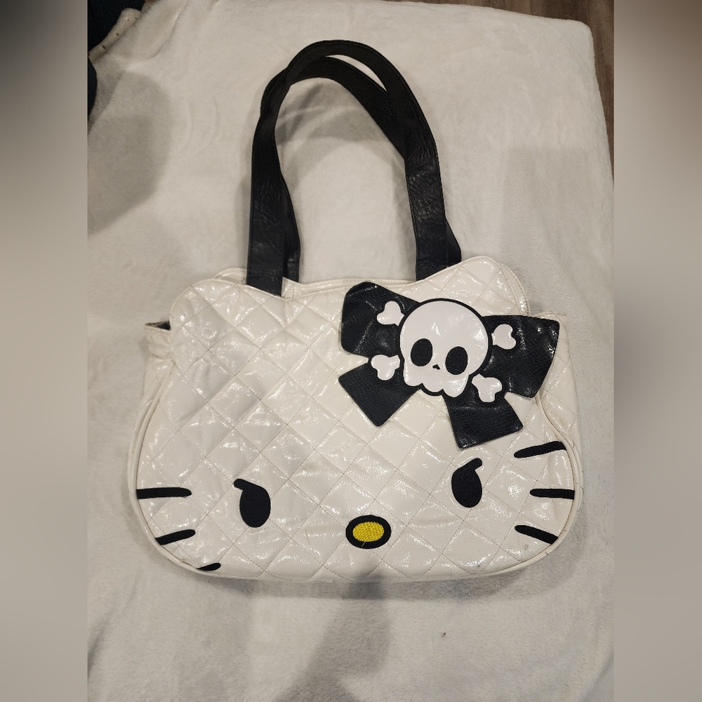 Hard to Find Loungefly Hello Kitty Tote with Skull Bow!